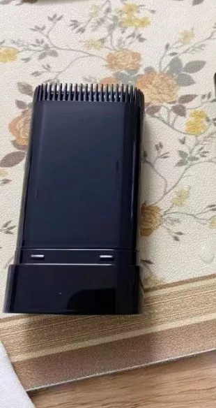 The comb head of the Hair Dye Comb